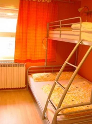 Buzz Hostel Загреб Экстерьер фото